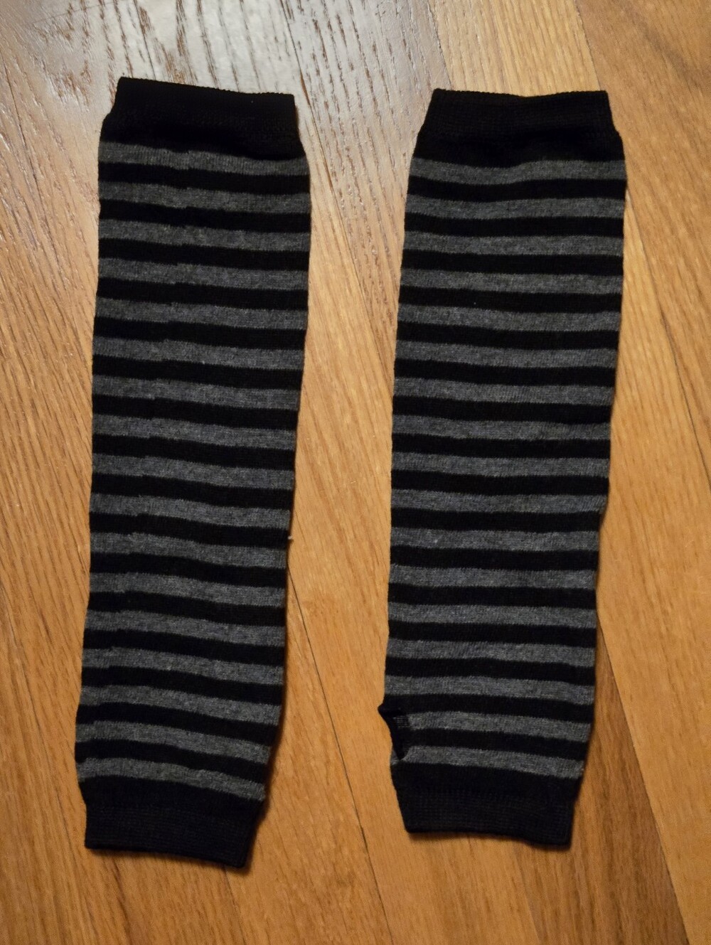 New With Tags Black / Grey Stripe Arm Warmers